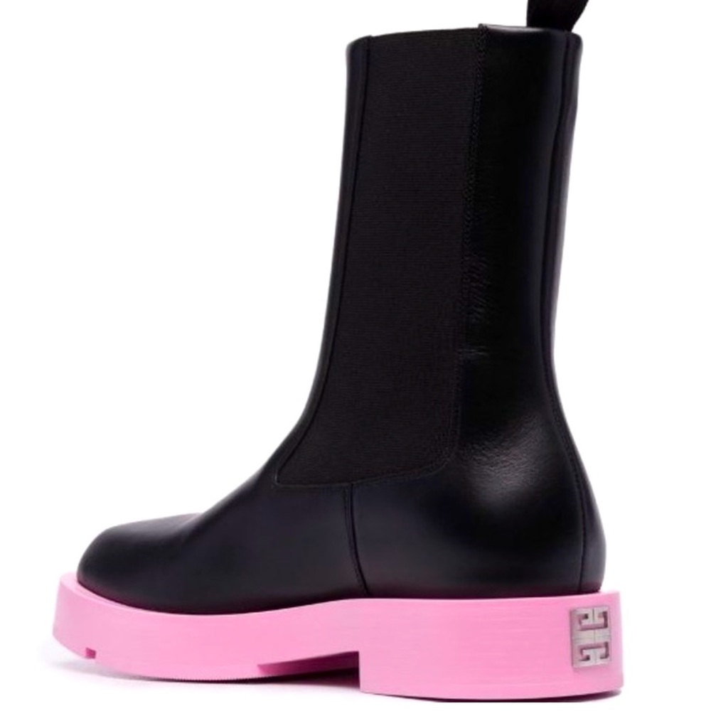 Givenchy Slip on Squared Chelsea ankle boots. - Picture 1 of 8